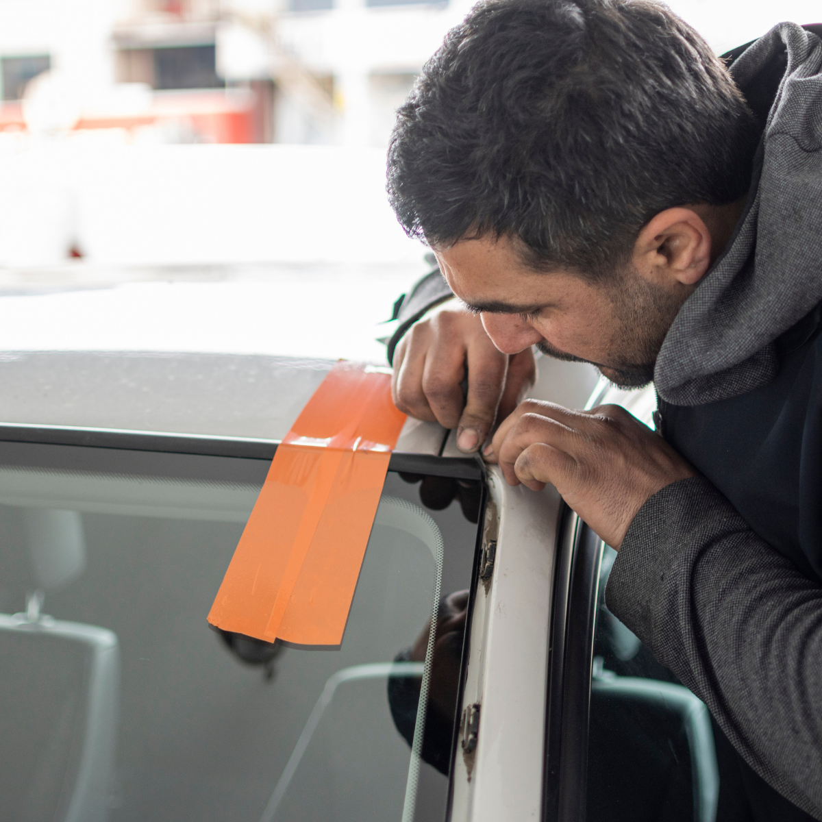Top-Rated Auto Glass Repair Shops: Reviews in 2025 2 Top-rated auto glass repair shop service